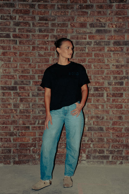 BLACK "SOZO" TEE